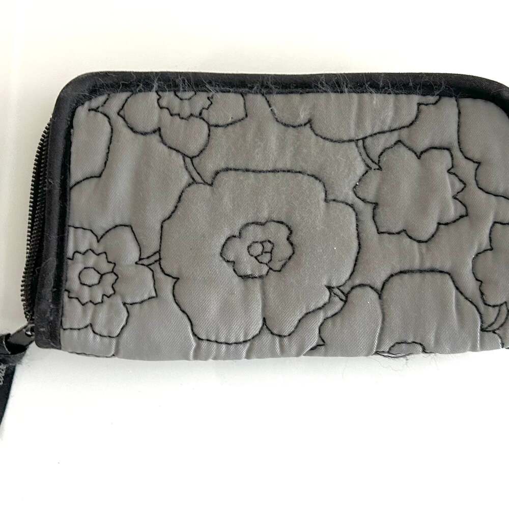 Thirty-One Gifts Gray Patterned Fabric Wallet Organizer Snap Closure Card Holder